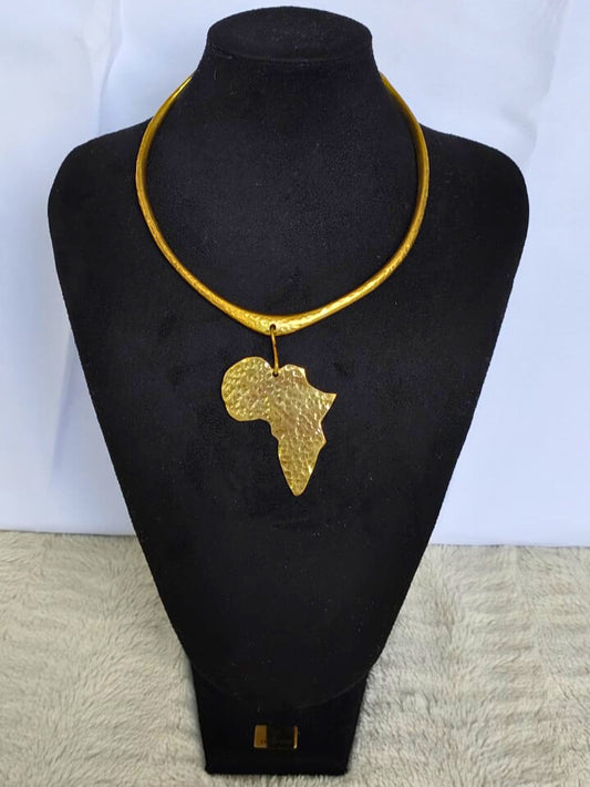 Collier AFRIKA